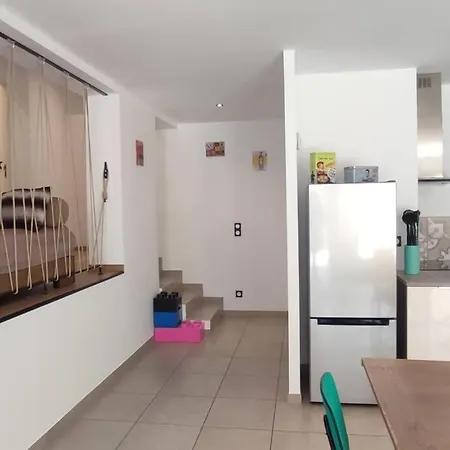 Collioure, Type Loft De 80m2 Avec Clim, Terrasse Et Parking Devant L'appartement. Appartamento